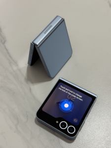 Smartphone <span class=keywords><strong>Samsung</strong></span> Galaxy Z Flip6 Usato, 95% <span class=keywords><strong>Nuovo</strong></span>, 5G, 256G/512G, Sbloccato, Originale Android, Schermo 6.7 Pollici - Product Image 2