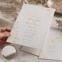 Invitation de mariage de luxe en relief, cadre floral délicat avec inscription dorée sur carton texturé de qualité supérieure