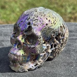 Calaveras de Esfalerita Pulida y Electrochapada de Alta Calidad al por Mayor, Regalo Bohemio Único para Navidad, Halloween y San Valentín - Product Image 4