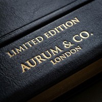 Caja de Regalo de Perfume de Cartón Personalizada con Logotipo, Envoltura Impresa e Inserto Ajustado para Botellas de Fragancia y Presentación Minorista