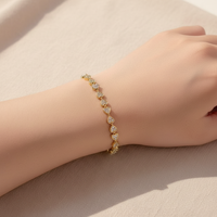 Bracelet exquis en laiton plaqué or 14 carats avec zircon, cordon rouge personnalisé, style chinois, porte-bonheur, personnalisation de la lettre