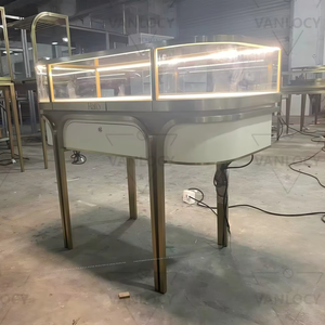 ODM Custom Retail Luxury LED vetro ad arco vetrina di gioielli negozio di Interior <span class=keywords><strong>Design</strong></span> orologio in metallo oro vetrina in metallo - Product Image 3