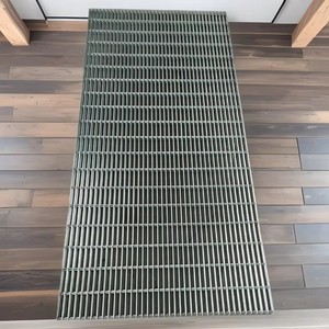 Galvanized Welded Iron Wire Mesh Chicken Dog Rabbit Enclosure <b>Fence</b> Protective <b>Net</b> with Custom Gauge Steel Wire YuZhongWang - Product Image 2