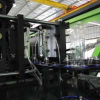 Machine de fabrication de bouteilles PET non standard entièrement automatique LONES 800BPH, chargeur de préformes 1500ml-5L, pompe 1 cavité personnalisable