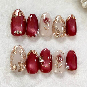 30 faux ongles courts en amande à presser, avec perles de verre, effet œil de chat, feuille d'or et motif rose, pour salon, DIY et usage quotidien - Product Image 1