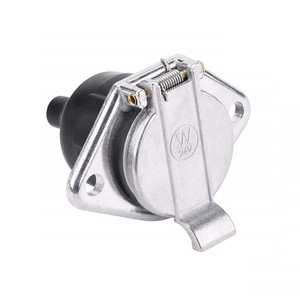 Conector Redondo de 7 Pines para Remolque ES2701S de Aleación de Aluminio IP66 12V con Cubierta para Uso en Caravanas y Embarcaciones - Product Image 3