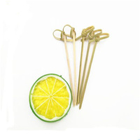 Accessoires de table écologiques : brochettes torsadées, brochettes à nœuds en bambou pour apéritifs, sandwichs, collations, fruits et kabobs.