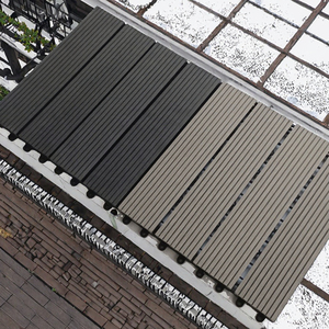 Baldosas de Madera Compuesta para Exteriores, para Balcón, Jardín, Terraza, Piso Compuesto para Exteriores, Baldosas de WPC Enclavables - Product Image 3