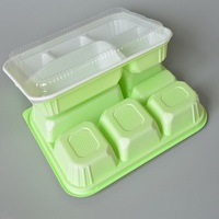 Conteneur alimentaire carré jetable transparent en PP avec charnière en plastique, épaisseur 0,6 mm, logo personnalisé pour nouilles