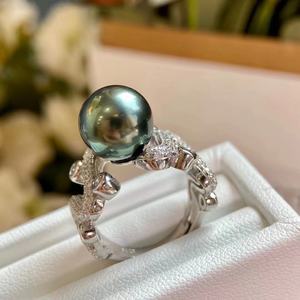 แหวนมุกดำธรรมชาติซีรีส์เวฟที่ทันสมัย ​​S925 เงินแท้ 10-11 มม. ทรงกลม แทบไร้ตำหนิและมีชีวิตชีวา - Product Image 2