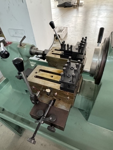 KS-52 Công Nghiệp Hướng Dẫn Sử Dụng Máy Tiện Nhiệm Vụ Nặng Nề Băng Ghế Dự Bị Chuyển Trung Tâm Cho Gia Công Kim Loại Và Các Bộ Phận Công Cụ - Product Image 3