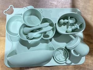 Vajilla <span class=keywords><strong>de</strong></span> silicona <span class=keywords><strong>para</strong></span> bebé, juego <span class=keywords><strong>de</strong></span> platos <span class=keywords><strong>de</strong></span> comida con plato <span class=keywords><strong>de</strong></span> abeja, babero, cuenco <span class=keywords><strong>de</strong></span> caracol, tenedor largo y corto <span class=keywords><strong>de</strong></span> silicona, cuchara, taza <span class=keywords><strong>de</strong></span> gota <span class=keywords><strong>de</strong></span> agua - Product Image 6