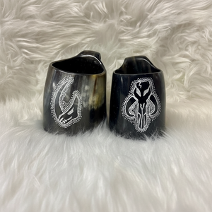 Chope à bière de style nordique authentique fabriquée à la main à partir de corne véritable, artisanat naturel de la meilleure qualité pour une véritable expérience viking - Product Image 1