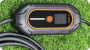 Nouvelle conception de chargeur portable AC GBT 220V 3,5KW, station de recharge pour véhicules électriques, chargeur EV portable 8A à 16A avec prise Schuko - Product Image 4
