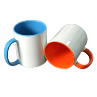 Ventes chaudes Cadeau en gros Dessin animé Mignon Noël Tasses en céramique personnalisées Mug à café et à bière 3D Ensemble de tasses Passe au lave-vaisselle et au micro-ondes Grand