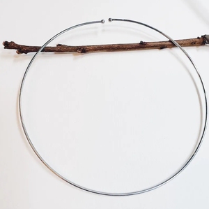 Venta al por mayor nuevo producto minimalista africano collar brazalete de acero inoxidable alto pulido Simple alambre gargantilla - Product Image 6