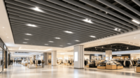 Oferta Relámpago: Panel de Techo Suspendido Cuadrado de Aluminio Moderno de 90x70 mm, Panel de Techo Lineal Anticorrosión, Clase A Ignífugo, para Gimnasio