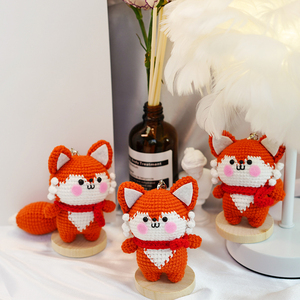 Hecho a mano de algodón de <span class=keywords><strong>ganchillo</strong></span> lindo zorro muñeca colgante regalo con relleno de algodón PP personalizable <span class=keywords><strong>ganchillo</strong></span> llavero bolsa encanto - Product Image 4