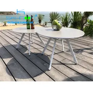 Foshan Pabrik Taman Luar Ruangan Furnitur Sofa Sisi Modern Meja Sisi Bulat Putih Meja Samping Aluminium Logam (31053)