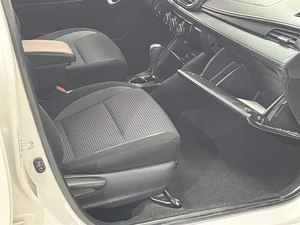 FAW <span class=keywords><strong>Toyota</strong></span>, Vechi 2021 1.5Lcvt Versión Confortable, Auto Usado de Bajo Precio, Práctico para la Familia - Product Image 5