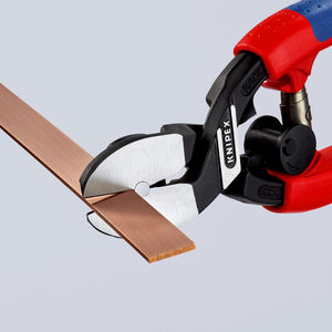 Knipex Power Flush Cutters 180 mm, outil de coupe multi-usages en acier au carbone à bord lisse, qualité industrielle, poignée rouge à prise souple - Product Image 1
