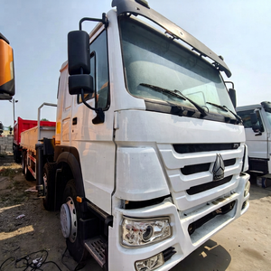 รถเครนบูมแบบพับได้ 14 ตัน พร้อมแชสซี Sinotruk HOWO 8×4 และเครื่องยนต์ 375 แรงม้า สำหรับงานโลจิสติกส์ - Product Image 2