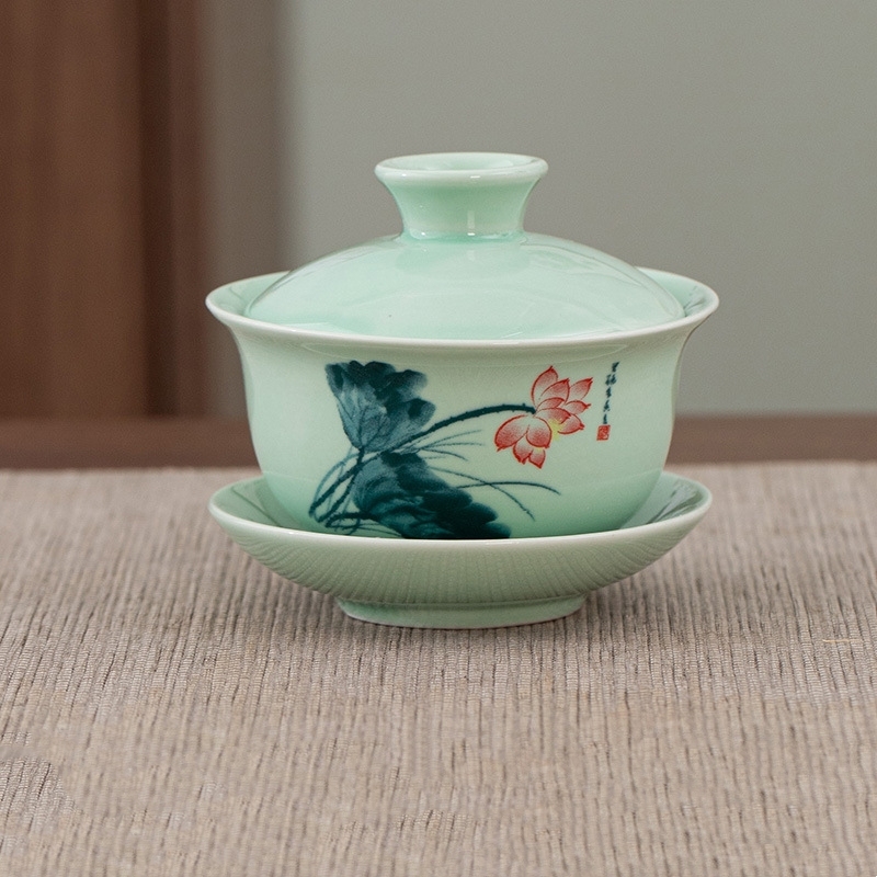 Sukeng ciotola coperta in celadon verde prugna - eleganza di loto