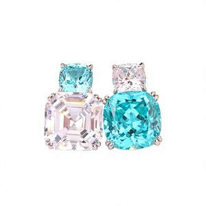 Boucles d'oreilles en argent 925 avec diamants taille Asscher et pierre centrale bleue taille coussin, diamants de laboratoire fantaisie, bijoux pour usage quotidien - Product Image 1