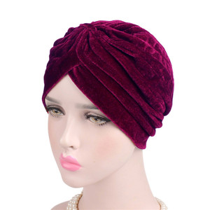 Nouveautés en gros d'usine : Bonnets turban d'<span class=keywords><strong>hiver</strong></span> en velours uni à volants, bonnets <span class=keywords><strong>chimio</strong></span> pour femmes, bonnets de nuit – 9 couleurs - Product Image 5