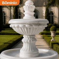Grande fontaine de jardin extérieure en marbre blanc à 3 niveaux, bassin cannelé, sculpture artisanale, élément aquatique pour hôtel, villa, cour et aménagement paysager