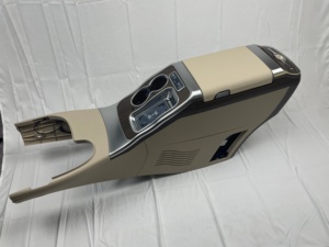 Boîte d'accoudoir de luxe Vito <span class=keywords><strong>Viano</strong></span> avec réfrigérateur, porte-gobelet et charge sans fil pour <span class=keywords><strong>Mercedes</strong></span> Benz <span class=keywords><strong>Classe</strong></span> V Vito <span class=keywords><strong>Viano</strong></span> - Product Image 3
