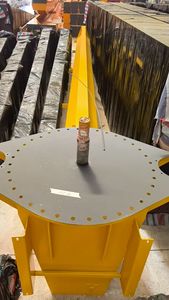 Grue à bras articulé à montage au sol robuste de 5 tonnes et 10 tonnes pour le chargement et le déchargement de machines - Product Image 3