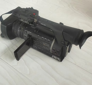 กล้องวิดีโอคุณภาพสูง AG-AC130AMC HD พร้อมซูม 22 เท่า สำหรับงานแต่งงานและงานประชุม - Product Image 5