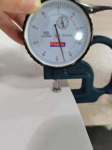 Papel Tapiz de Lona Autoadhesivo de Alta Calidad, Fuente de Fábrica |   Rollo Imprimible en Blanco de 2.85x60M para Impresión UV, Eco Solvente y Látex - Product Image 2