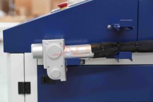 Máquina de Limpieza Láser JNCT de 6000W, Equipo de Preparación de Superficies de Alta Resistencia para Astilleros, Tuberías y Puentes con Fibra Óptica de 25m - Product Image 3