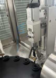 Highspeed volautomatische productielijn voor mascara en lipgloss met visie-inspectie - Product Image 6