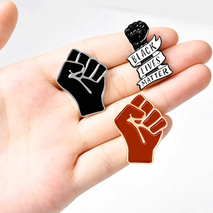 Custom Vuist Emaille Pin Zwart Leven Kwestie Badge Black Power Raised Fist Justice Sieraden Broches Reversspeldjes Gift Voor Vrienden