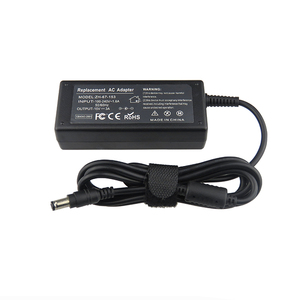 Adaptador de corriente CA/CC de repuesto de 45W 15V 3A con punta de 6.3*3.0mm para portátiles <span class=keywords><strong>Toshiba</strong></span> <span class=keywords><strong>Satellite</strong></span> PA2450U PA3049U y <span class=keywords><strong>PC</strong></span> de escritorio - Product Image 1
