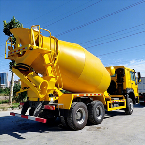 Camión Mezclador de Concreto SINOTRUK HOWO Ultra Payload Italy Reducer 20 Toneladas 25 Toneladas 3cbm 6cbm - Product Image 1