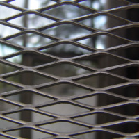 Grille en métal expansé robuste avec résistance à la corrosion, surface galvanisée à chaud, service de découpe, qualité supérieure
