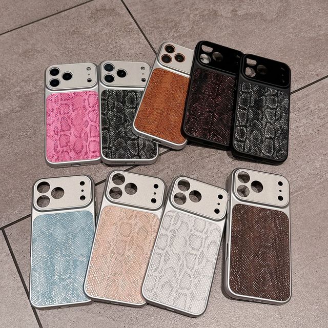 High Quality Luxury Snake Skin Pattern PU Leather Drop-Resistant Shockproof Phone case Cover for iPhone 13 14 15 16 17 Pro Max