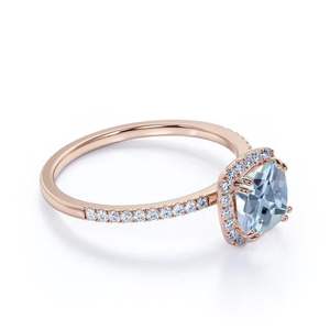 Anillo de compromiso y cumpleaños de aguamarina con corte Infinity Cushion de 1.25 quilates, plata de ley 925, estilo clásico, con engaste de rodio - Product Image 2