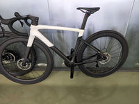 Vélo de route en fibre de carbone 700C, cadre entièrement en carbone, frein à disque, vélo de cyclisme aérodynamique pour la course et la ville