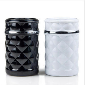 Cenicero de Coche con Luz LED de Tendencia 2026, Novedad para Coche, Regalo Novedoso con Superficie Cortada - Product Image 4