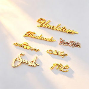 Étiquettes métalliques personnalisées en relief, plaques métalliques faites à la main, étiquettes pour vêtements en jean et sacs à main - Product Image 3