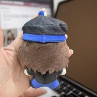 Poupée en peluche personnalisée avec visage brodé OEM ODM, petite peluche, cadeau de vacances pour les grossistes en jouets et les importateurs de cadeaux
