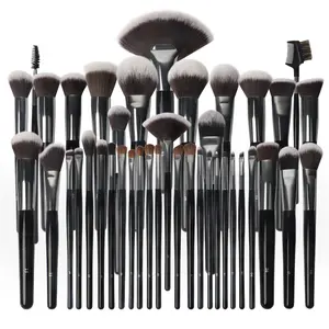 40 Pcs Techniques Wholesale Wood Handle Cosmetic Luxury Synthetic Professional Custom Private Label Makeup Brush Set