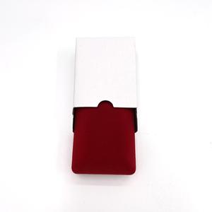 โรงงานมีสินค้าพร้อมส่งจำนวนมาก กล่องใส่เครื่องประดับกำมะหยี่แบบคลาสสิก รับผลิตกล่องเครื่องประดับตามสั่ง - Product Image 4