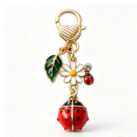 Gantungan Kunci Multi Charms Daun Ladybug Daisy Gaya Taman untuk Anak Perempuan dan Wanita
