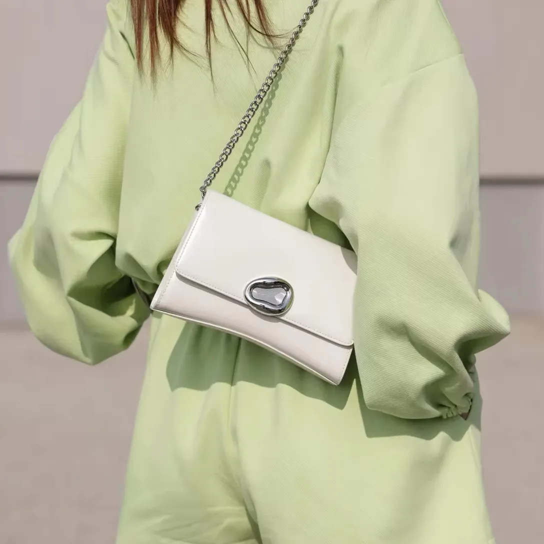 New Trending 2024 Latest Handbags Genuine Leather Shoulder Messenger Bag Custom Fashion Vegan Leather Girl fanny Bags